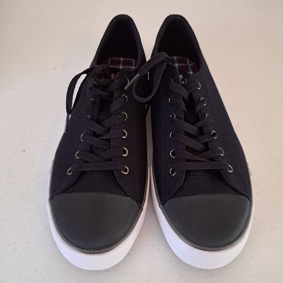 Ben Sherman Other - Ben Sherman Canvas Sneakers Black White 10.5 Memory Foam Plaid 1175-588-B30